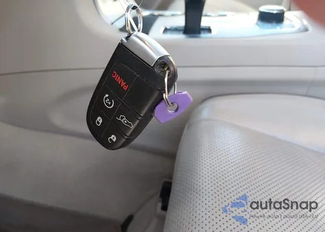 2015 Jeep Grand Cherokee Overland из США, поврежденный, VIN 1C4RJFCG5FC629034